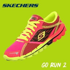 ✨Skechers Go Run 2 Neon Pink and Lime Shoes size 5.5 Women / 3Youth
